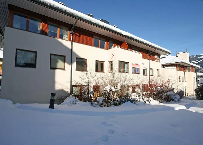 Almliesl Zell-232 アパート *